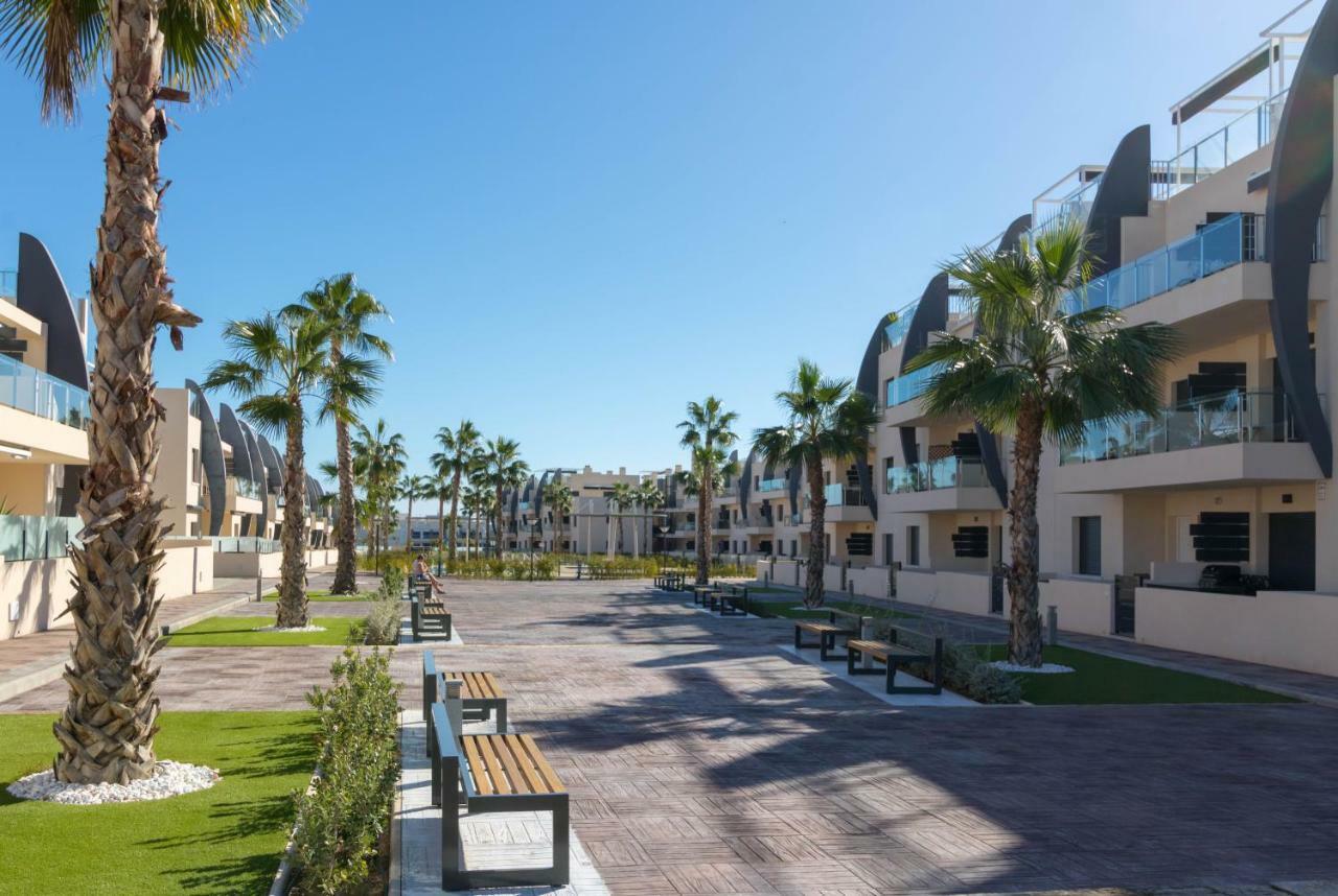 Playa Elisa Bay - Mil Palmeras Pilar de la Horadada Dış mekan fotoğraf